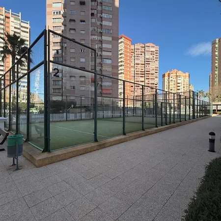 Apartamento 5 Estrellas 2b Con Piscinas Jardines Pistas De Pádel Parque Infantil Etc Benidorm