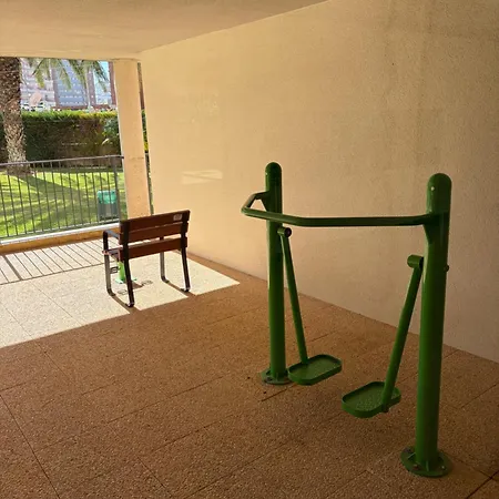 Apartamento 5 Estrellas 2b Con Piscinas Jardines Pistas De Pádel Parque Infantil Etc Benidorm