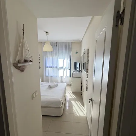 Apartamento 5 Estrellas 2b Con Piscinas Jardines Pistas De Pádel Parque Infantil Etc Benidorm